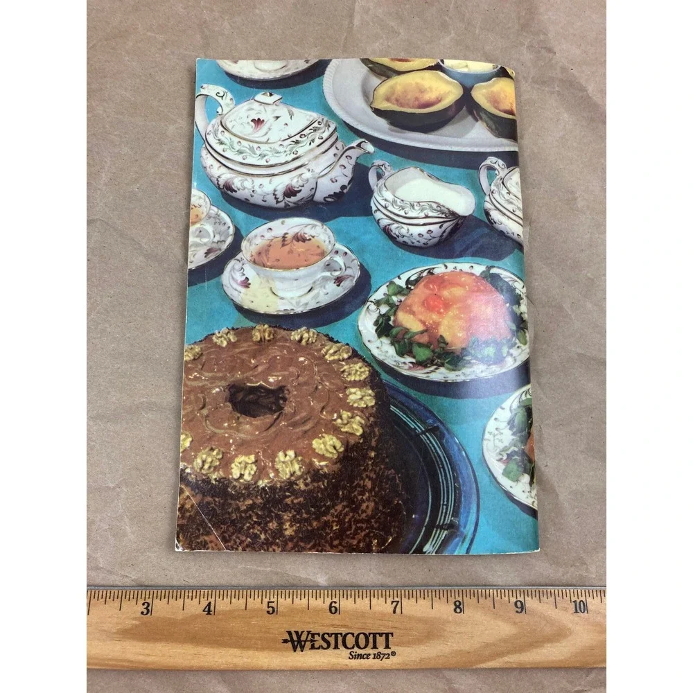 Cookbook Entertaining Six Or Eight, 143 delectable recipes 1960s